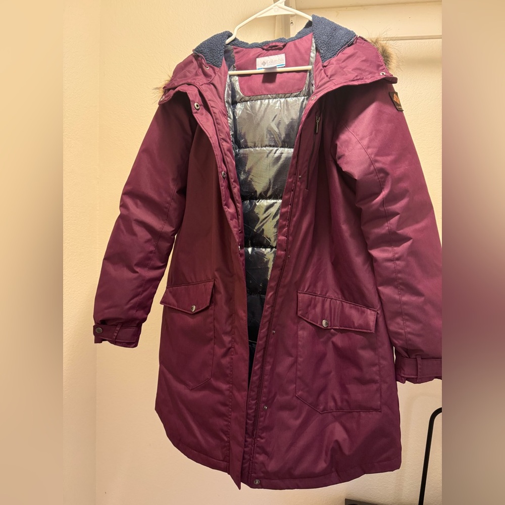 Columbia women’s suttle mountain long insulated jacket in marionberry